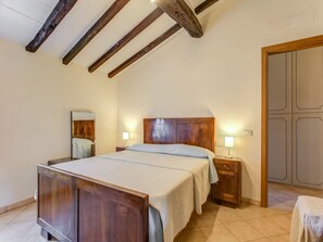 Villa | 4 habitaciones, muebles diferentes y tabla de planchar con plancha 