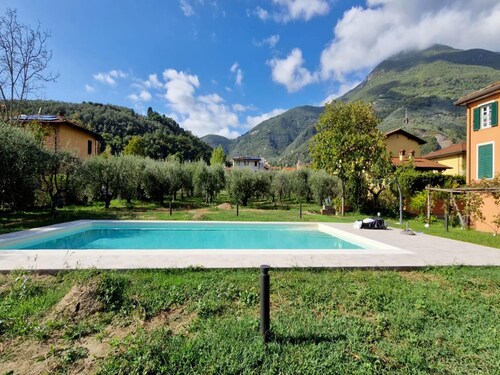 Villa With Garden Near Versilia Beach