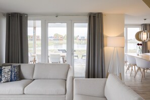 Living room - Villa by Veerse Meer With Private Terrace (Kamperland)