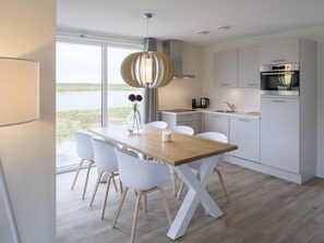 Villa | Private kitchen - Villa by Veerse Meer With Private Terrace (Kamperland)