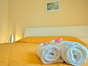 2 bedrooms, individually furnished, bed sheets