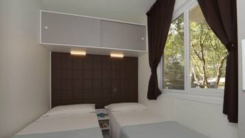 Chalet | 3 bedrooms, individually furnished, bed sheets