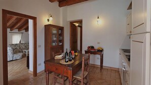 Unclassified image, 4 of 31, button - Villa with Private Swimming Pool & Panoramic Views near Adriatic Coast (San Costanzo)