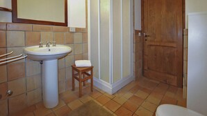 Unclassified image, 5 of 31, button - Villa with Private Swimming Pool & Panoramic Views near Adriatic Coast (San Costanzo)