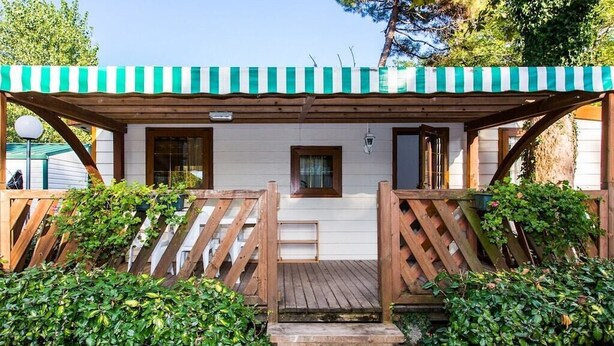 Exterior - Detached Wooden Chalet with AC near Sea (Cervia)
