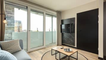 Apartment | Ruang tamu | TV