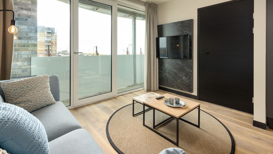 Bright Apartment Near Sea