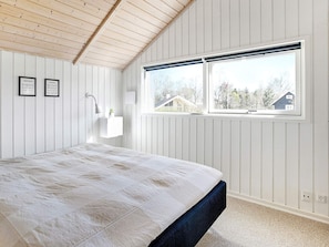 4 bedrooms, cribs/infant beds - Holiday Home in Hadsund (Hadsund)