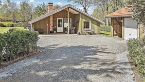 Exterior - 8 Person Holiday Home in Spøttrup (Spøttrup)