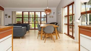 House | Dining