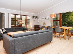 House | Dining - Holiday Home in Knebel (Knebel)