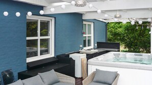 Spa treatment - 10 Person Holiday Home in Aalestrup (Aalestrup)
