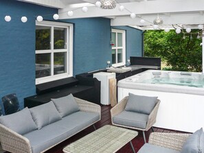 Spa treatment - 10 Person Holiday Home in Aalestrup (Aalestrup)