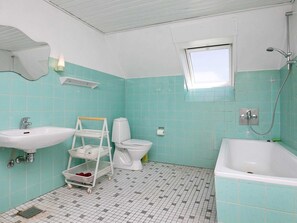 House | Bathroom