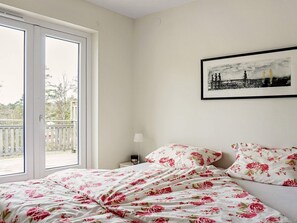 3 bedrooms, individually furnished, bed sheets