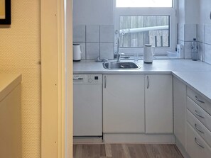 Private kitchen - Holiday Home in Ebeltoft (Ebeltoft)