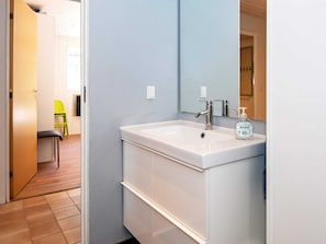 Bathroom - Holiday Home in Ebeltoft (Ebeltoft)
