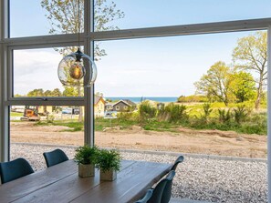 Dining - Holiday Home in Glesborg (Glesborg)