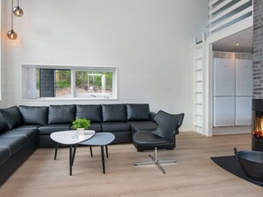 Living area - Holiday Home in Glesborg (Glesborg)