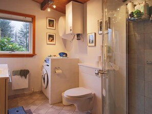 Bathroom - 6 Person Holiday Home in Græsted (Graested)