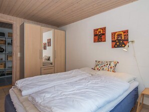 3 bedrooms