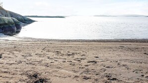 Beach - 6 Person Holiday Home in Strömstad (Stromstad)