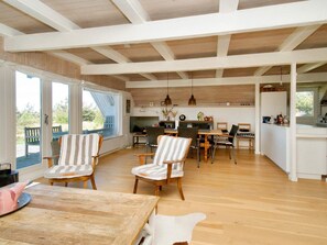 House | Dining