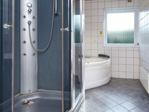 House | Bathroom