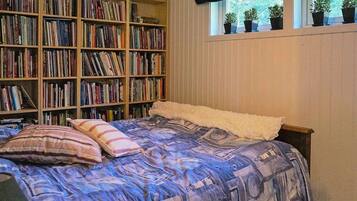 2 bedrooms, individually furnished, bed sheets