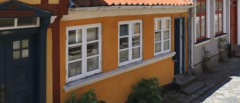 House | Exterior detail