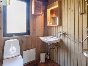 House | Bathroom