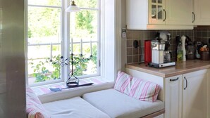 3 ห้องนอน, ตกแต่งพิเศษโดยเฉพาะ, ผ้าปูที่นอน