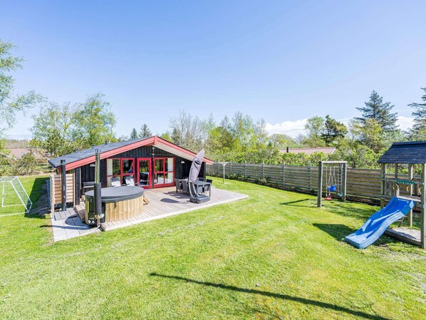 House | Exterior - 6 Person Holiday Home in Henne (Henne)