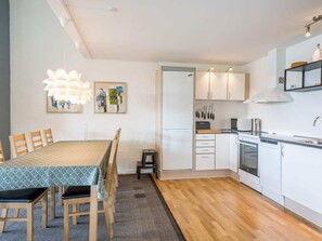 House | Interior - 7 Person Holiday Home in Blavand (Blavand)