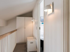 House | Interior - 7 Person Holiday Home in Blavand (Blavand)
