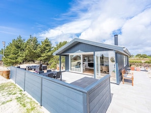 Exterior - 5 Person Holiday Home in Henne (Henne)