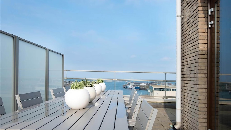 Luxury Apartment With a View