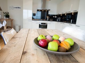 Apartment | Dining