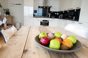 Dining - Luxury Apartment With a View (The Hague)