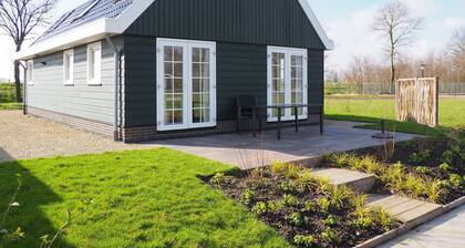 Holiday Home Built in Zaanse Style, Near Alkmaar