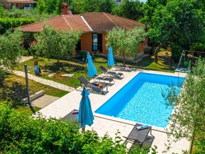 Exterior - Holiday House With Pool and Spacious Garden for up to 8 Persons (Sveti Lovrec)
