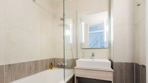 Bathroom - Renovated Bungalow With Fireplace, Beach at 600m (Zandvoort)