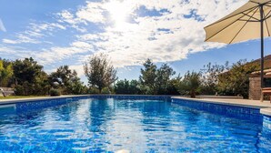 Pool - Beautiful Holiday House Located in the Small Place of Slivari (Zminj)
