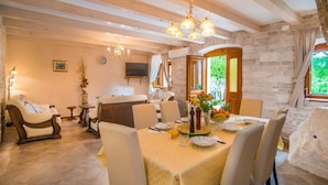Dining - Beautiful Holiday House Located in the Small Place of Slivari (Zminj)