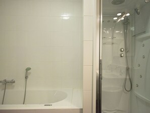 Hair dryer - Apartment in Scheveningen Near the Harbor (The Hague)