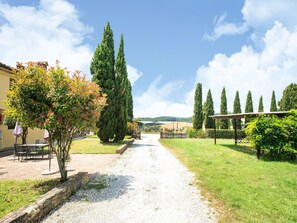 House | View from property - Apartment Near Pisa, Beaches (Collesalvetti)