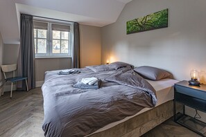 Huis | 5 slaapkamers, individueel gemeubileerd, beddengoed