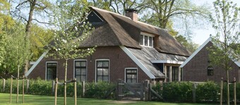 Charming Holiday Home in Nijverdal with Hot Tub