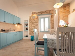 Unclassified image, 5 of 12, button - Apartments and Rooms, Near the Promenade in Rovinj (Rovinj)