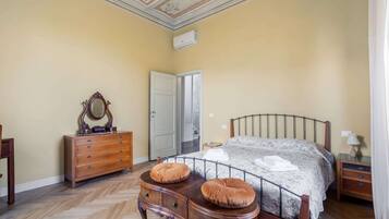 Rumah | 5 kamar tidur dan dilengkapi dengan perabotan berbeda-beda